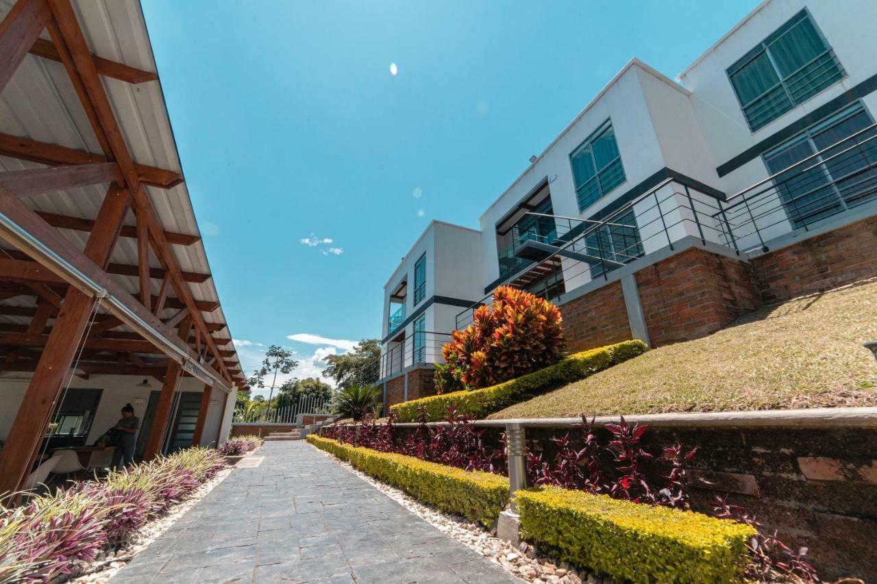 Hotel Syvanna Wellness And Spa Cerritos Exterior photo